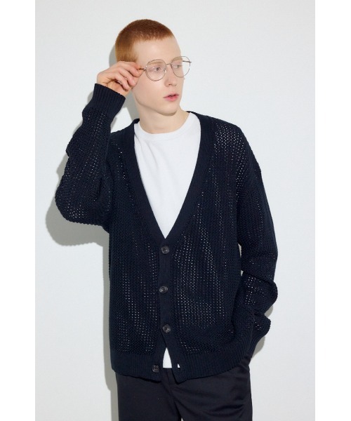 AZUL by moussy（アズールバイマウジー）の「ニットメッシュカーディガン（カーディガン/ボレロ・メンズ・ブラック/サックスブルー/ダークベージュ・MEDIUM/LARGE）」の5枚目の写真