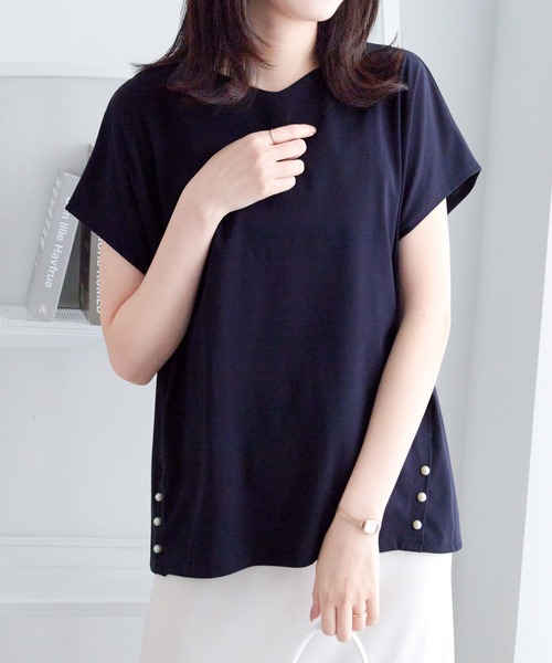 alotta(アロッタ)の「ひんやり裾パールデザインTシャツ(Tシャツ/カットソー・レディース・ブラック/ピンク/チャコール/ネイビー・M/L/LL)」の3枚目の写真