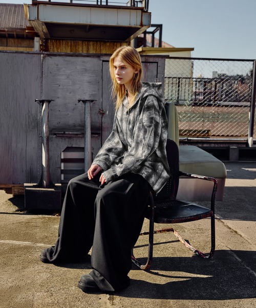 ROCHEM（ローシェン）の「ヴィンテージ加工オーバーサイズシャツフーディー（シャツ/ブラウス・メンズ・ブラウン系/ネイビー系/ブラック系・XS/S/M/L）」の12枚目の写真