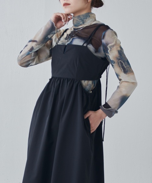 Lui's（ルイス）の「ウエスト切替ギャザーキャミワンピース（ワンピース・レディース・ベージュ/ブルー/ブラック・FREE）」の6枚目の写真