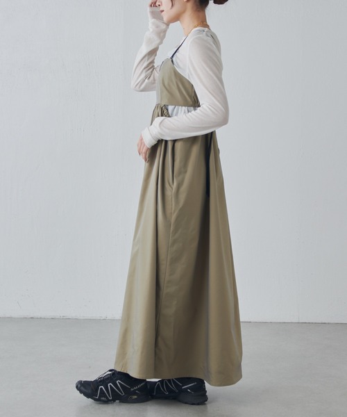 Lui's（ルイス）の「ウエスト切替ギャザーキャミワンピース（ワンピース・レディース・ベージュ/ブルー/ブラック・FREE）」の19枚目の写真