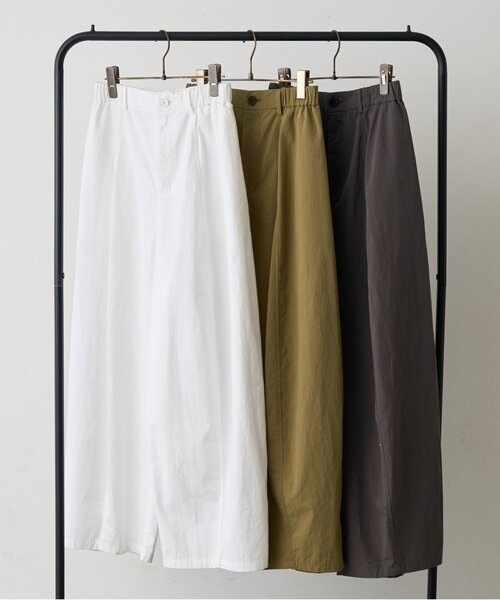 BEARDSLEY(ビアズリー)の「コットンバレルパンツ(その他パンツ・レディース・ホワイト/キャメル/グレー・1/0/2)」の4枚目の写真