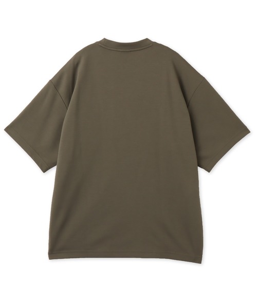 PUMA(プーマ)の「PUMA OVERSIZED SS TEE / プーマ ユニセックス オーバーサイズド ショートスリーブ T-シャツ(Tシャツ/カットソー・メンズ・ブラック/グリーン/ベージュ/ブラウン・XL/L/M/S)」の5枚目の写真