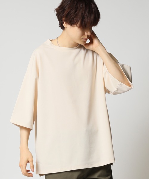 ARCADE（アーケード）の「身にまとうUVケア！梨地素材 クルーネックオーバーサイズ半袖カットソー（Tシャツ/カットソー・メンズ・ブラック/アイボリー/チャコール/ダークグリーン/ブルーグレー/カーキ・L/M/LL）」の2枚目の写真