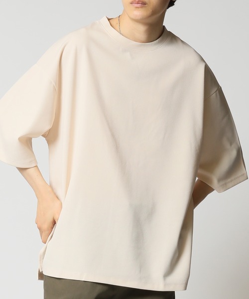 ARCADE（アーケード）の「身にまとうUVケア！梨地素材 クルーネックオーバーサイズ半袖カットソー（Tシャツ/カットソー・メンズ・ブラック/アイボリー/チャコール/ダークグリーン/ブルーグレー/カーキ・L/M/LL）」の8枚目の写真