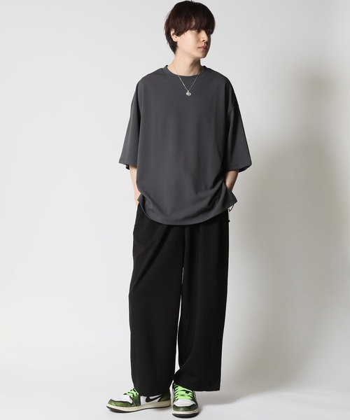 ARCADE（アーケード）の「身にまとうUVケア！梨地素材 クルーネックオーバーサイズ半袖カットソー（Tシャツ/カットソー・メンズ・ブラック/アイボリー/チャコール/ダークグリーン/ブルーグレー/カーキ・L/M/LL）」の13枚目の写真