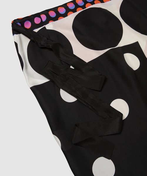 DRIES VAN NOTEN(ドリスヴァンノッテン)の「SCARFY LONG 3060 W.W.SKIRT(スカート・レディース・その他・ONE SIZE)」の5枚目の写真