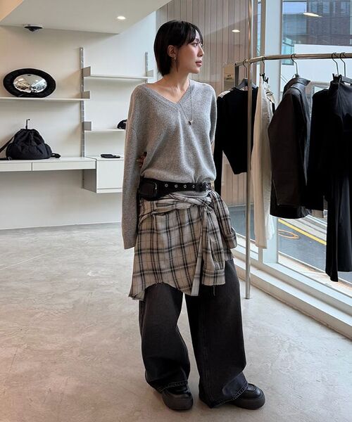 DIAGONAL(ダイアゴナル)の「V NECK CASHMERE KNIT (grey)(ニット/セーター・レディース・その他・FREE)」の2枚目の写真
