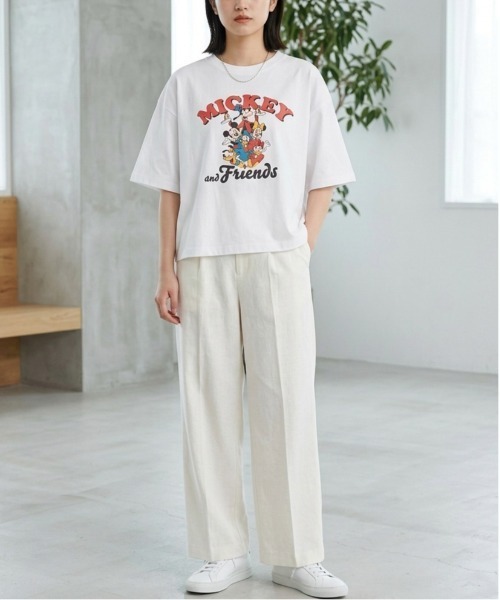 Disney(ディズニー)の「【DISNEY/ディズニー】キャラクターミッキー&フレンズ ヴィンテージライク プリント半袖Tシャツ(WIDEシルエット)(Tシャツ/カットソー・レディース・スカイブルー/オレンジ/ベージュ/オフホワイト・LARGE/MEDIUM)」の5枚目の写真