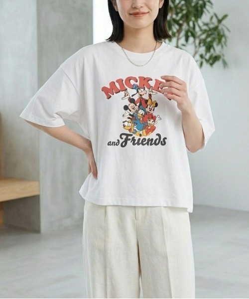 Disney(ディズニー)の「【DISNEY/ディズニー】キャラクターミッキー&フレンズ ヴィンテージライク プリント半袖Tシャツ(WIDEシルエット)(Tシャツ/カットソー・レディース・スカイブルー/オレンジ/ベージュ/オフホワイト・LARGE/MEDIUM)」の9枚目の写真