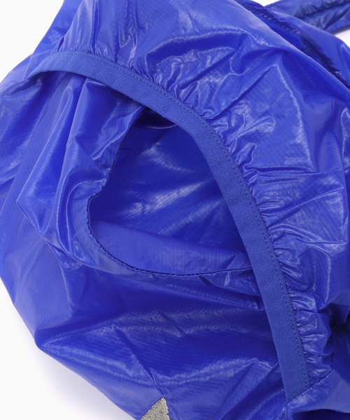 ROA(ロア)の「ROA / ロア LAKI SMALL PACKABLE KNOT BAG(ショルダーバッグ・メンズ・ブルー・FREE)」の6枚目の写真