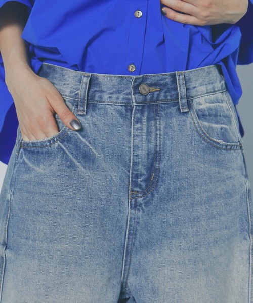 manana suerte(マニャーナスエルテ)の「ダメージワイドデニムパンツ(デニムパンツ・レディース・ブルー・MEDIUM/LARGE)」の2枚目の写真