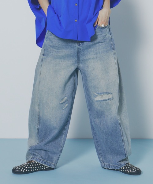 manana suerte(マニャーナスエルテ)の「ダメージワイドデニムパンツ(デニムパンツ・レディース・ブルー・MEDIUM/LARGE)」の5枚目の写真