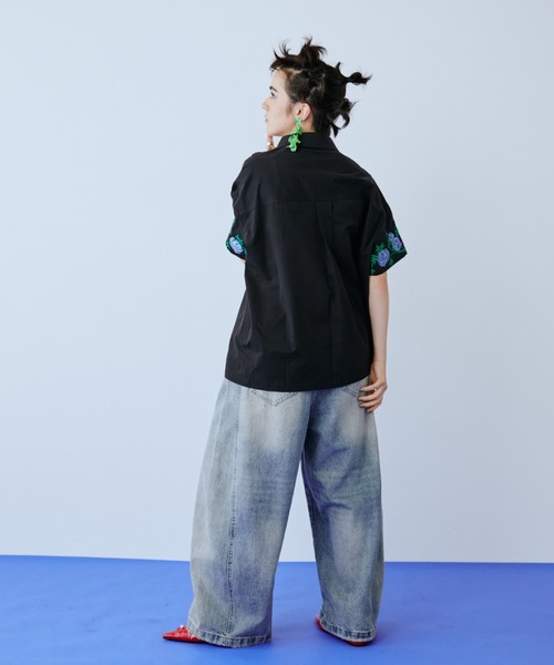 manana suerte(マニャーナスエルテ)の「ダメージワイドデニムパンツ(デニムパンツ・レディース・ブルー・MEDIUM/LARGE)」の21枚目の写真