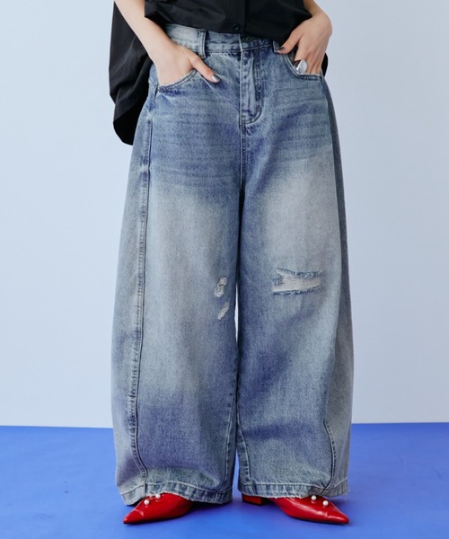manana suerte(マニャーナスエルテ)の「ダメージワイドデニムパンツ(デニムパンツ・レディース・ブルー・MEDIUM/LARGE)」の18枚目の写真
