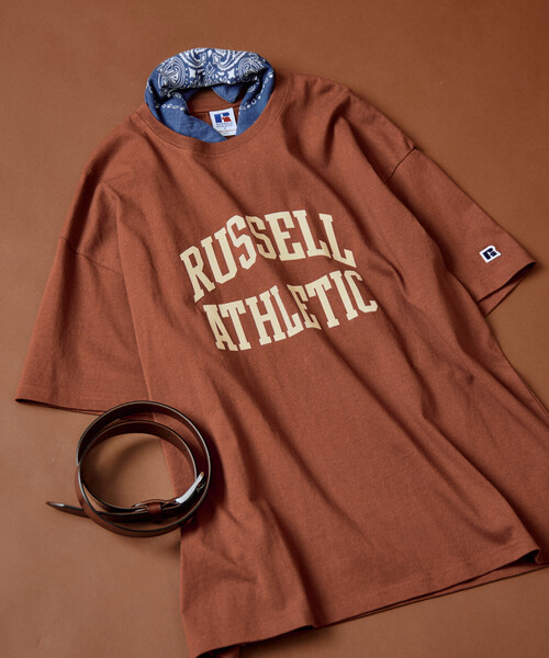 FREAK'S STORE(フリークスストア)の「限定展開 RUSSELL ATHLETIC × FREAK'S STORE/ラッセルアスレチック 別注 フロッキー プリント 半袖 Tシャツ(Tシャツ/カットソー・レディース・オフホワイト/ネイビー/ブラック/レッド/ライトグレー・フリ-)」の5枚目の写真