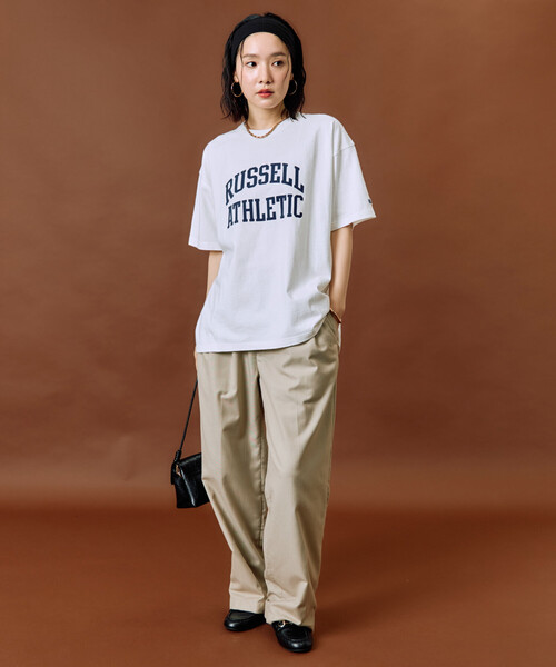 FREAK'S STORE(フリークスストア)の「限定展開 RUSSELL ATHLETIC × FREAK'S STORE/ラッセルアスレチック 別注 フロッキー プリント 半袖 Tシャツ(Tシャツ/カットソー・レディース・オフホワイト/ネイビー/ブラック/レッド/ライトグレー・フリ-)」の6枚目の写真