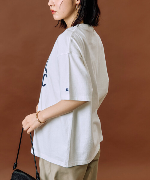 FREAK'S STORE(フリークスストア)の「限定展開 RUSSELL ATHLETIC × FREAK'S STORE/ラッセルアスレチック 別注 フロッキー プリント 半袖 Tシャツ(Tシャツ/カットソー・レディース・オフホワイト/ネイビー/ブラック/レッド/ライトグレー・フリ-)」の8枚目の写真