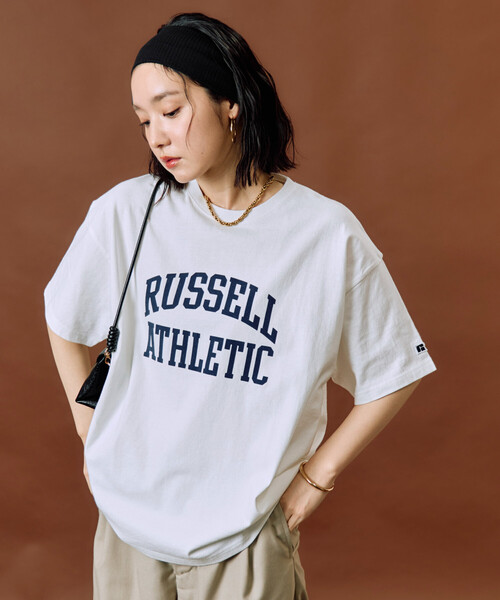 FREAK'S STORE(フリークスストア)の「限定展開 RUSSELL ATHLETIC × FREAK'S STORE/ラッセルアスレチック 別注 フロッキー プリント 半袖 Tシャツ(Tシャツ/カットソー・レディース・オフホワイト/ネイビー/ブラック/レッド/ライトグレー・フリ-)」の9枚目の写真