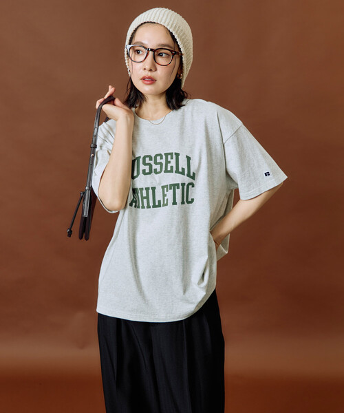 FREAK'S STORE(フリークスストア)の「限定展開 RUSSELL ATHLETIC × FREAK'S STORE/ラッセルアスレチック 別注 フロッキー プリント 半袖 Tシャツ(Tシャツ/カットソー・レディース・オフホワイト/ネイビー/ブラック/レッド/ライトグレー・フリ-)」の13枚目の写真
