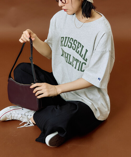 FREAK'S STORE(フリークスストア)の「限定展開 RUSSELL ATHLETIC × FREAK'S STORE/ラッセルアスレチック 別注 フロッキー プリント 半袖 Tシャツ(Tシャツ/カットソー・レディース・オフホワイト/ネイビー/ブラック/レッド/ライトグレー・フリ-)」の21枚目の写真