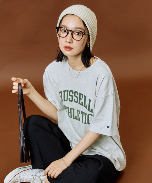 FREAK'S STORE(フリークスストア)の「限定展開 RUSSELL ATHLETIC × FREAK'S STORE/ラッセルアスレチック 別注 フロッキー プリント 半袖 Tシャツ(Tシャツ/カットソー・レディース・オフホワイト/ネイビー/ブラック/レッド/ライトグレー・フリ-)」の22枚目の写真