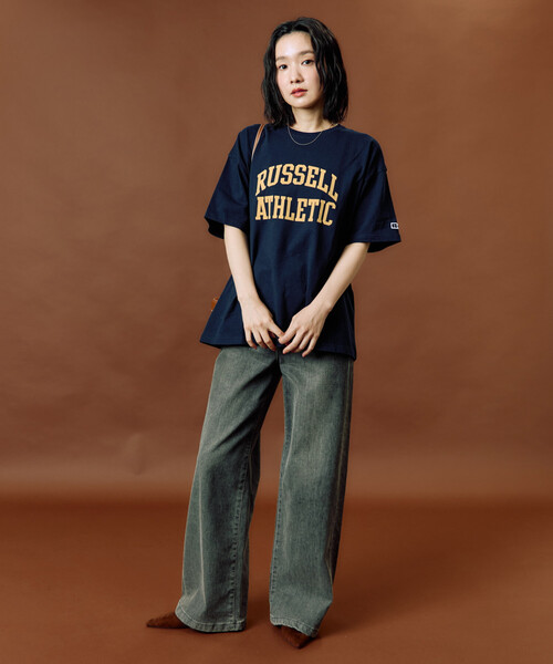 FREAK'S STORE(フリークスストア)の「限定展開 RUSSELL ATHLETIC × FREAK'S STORE/ラッセルアスレチック 別注 フロッキー プリント 半袖 Tシャツ(Tシャツ/カットソー・レディース・オフホワイト/ネイビー/ブラック/レッド/ライトグレー・フリ-)」の10枚目の写真
