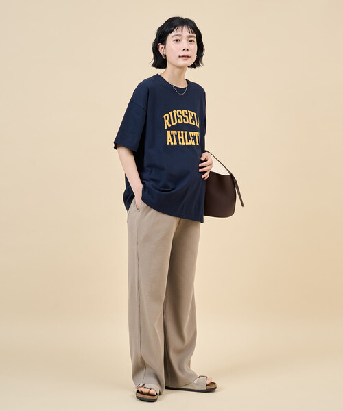 FREAK'S STORE(フリークスストア)の「限定展開 RUSSELL ATHLETIC × FREAK'S STORE/ラッセルアスレチック 別注 フロッキー プリント 半袖 Tシャツ(Tシャツ/カットソー・レディース・オフホワイト/ネイビー/ブラック/レッド/ライトグレー・フリ-)」の22枚目の写真