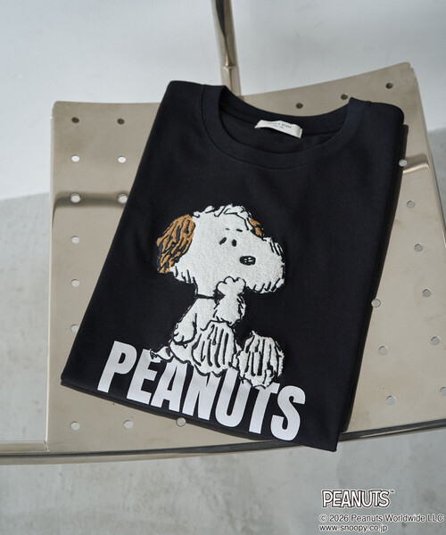 FREAK'S STORE(フリークスストア)の「限定展開 別注/PEANUTS/ピーナッツ サガラ刺繍半袖Tシャツ(Tシャツ/カットソー・レディース・ブラック/オフホワイト/ナチュラル/ブルー・フリ-)」の3枚目の写真