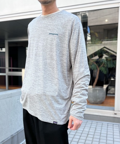 patagonia(パタゴニア)の「【Patagonia】パタゴニア M's L/S Cap Cool Daily Graphic Shirt グラフィック ロングスリーブ(Tシャツ/カットソー・メンズ・サンドベージュ/グレー・S/M/L/XL)」の4枚目の写真