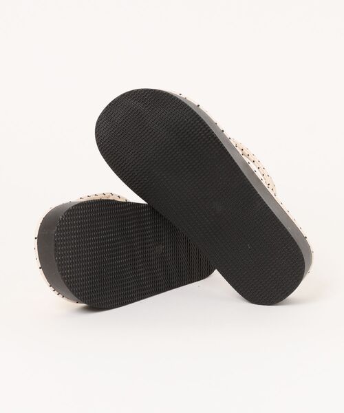 AsRiRe(アスリレイ)の「26ss ドット柄サンダル(サンダル・レディース・ホワイト/ブラック/ピンク・L/M/S)」の4枚目の写真