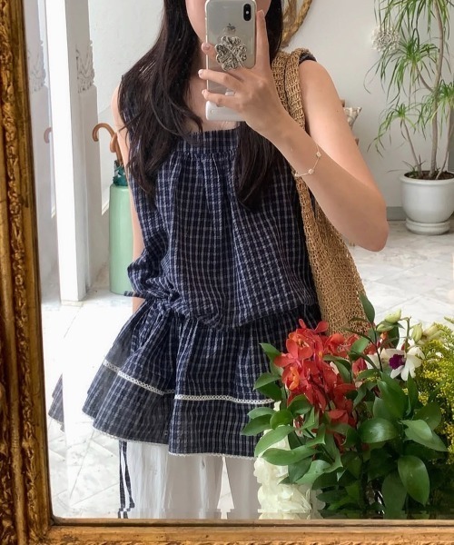 AMAJI(アマジ)の「チェックノースリーブトップス ドローストリング ギャザー フリルヘム(Tシャツ/カットソー・レディース・ネイビー・FREE)」の4枚目の写真