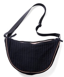 mensha!（メンシャ）の「ｍｅｎｓｈａ！　洗える！キルティングガーゼ　フラッフィー三日月形ショルダーバッグ（ショルダーバッグ）」