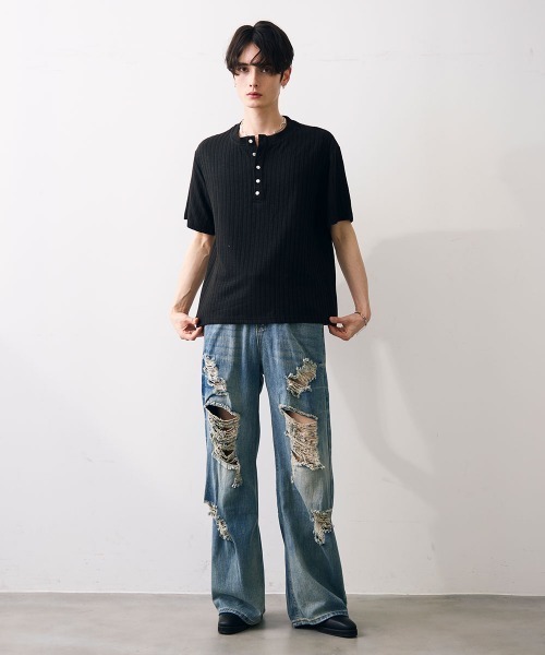 Shoowtime(ショウタイム)の「Ribbed knit henley top / リブヘンリーネックカットソー(Tシャツ/カットソー・メンズ・ホワイト/ブラック・MEDIUM/LARGE/X-LARGE)」の16枚目の写真