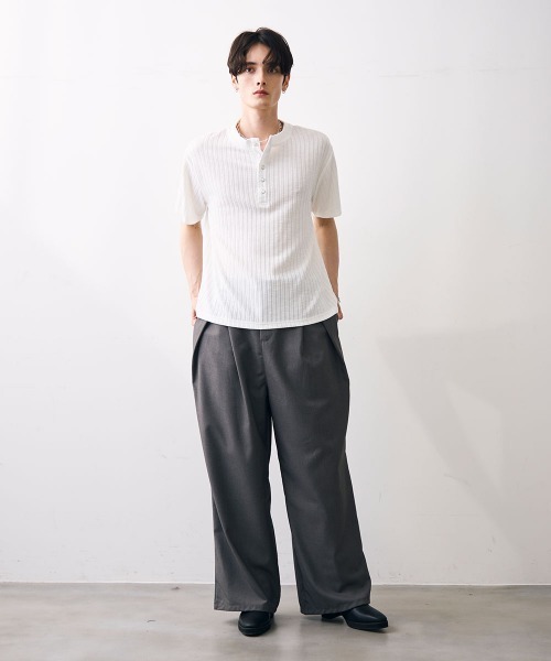 Shoowtime(ショウタイム)の「Ribbed knit henley top / リブヘンリーネックカットソー(Tシャツ/カットソー・メンズ・ホワイト/ブラック・MEDIUM/LARGE/X-LARGE)」の19枚目の写真