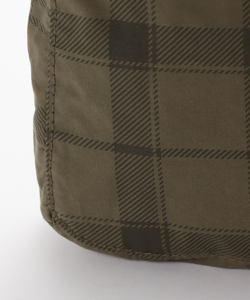B.C STOCK（ベーセーストック）の「Barbour / バブアー transport crossbody bag（ショルダーバッグ・メンズ・ベージュ/ネイビー/グリーン・FREE）」の9枚目の写真