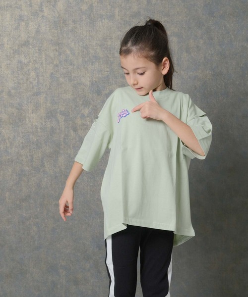 SHISKY(シスキー)の「SHISKY エンプティショルダー オーバーサイズ 半袖Tシャツ(Tシャツ/カットソー・キッズ・オフホワイト/杢グレー/ホワイト系その他2/ブラック系その他/グレー系その他/ブラック/ミント/チャコール/グリーン系その他/グレー系その他2/ホワイト系その他/ホワイト系その他3・110/120/130/140/150/160)」の21枚目の写真