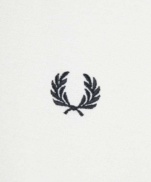 FRED PERRY（フレッドペリー）の「[FRED PERRY/フレッドペリー] ワンポイント刺繍ロゴ ハーフジップポロシャツ（ポロシャツ・レディース・ブラック/ホワイト・L/M）」の17枚目の写真
