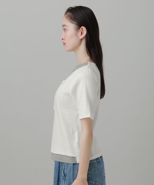 LAKOLE（ラコレ）の「レイヤードヘンリーネック半袖Ｔ / 863036（Tシャツ/カットソー・レディース・ブラック/オフホワイト/グレー・FREE）」の8枚目の写真