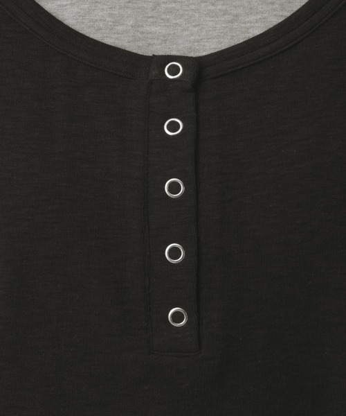 LAKOLE（ラコレ）の「レイヤードヘンリーネック半袖Ｔ / 863036（Tシャツ/カットソー・レディース・ブラック/オフホワイト/グレー・FREE）」の6枚目の写真