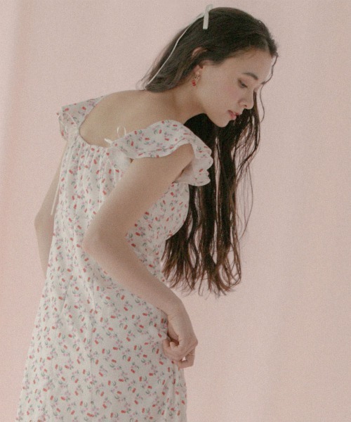 Cath Kidston(キャスキッドソン)の「ラッフルスリーブドレス Floating Cherry(ワンピース・レディース・アイボリー・M/S)」の10枚目の写真