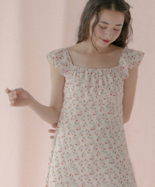 Cath Kidston(キャスキッドソン)の「ラッフルスリーブドレス Floating Cherry(ワンピース・レディース・アイボリー・M/S)」の2枚目の写真