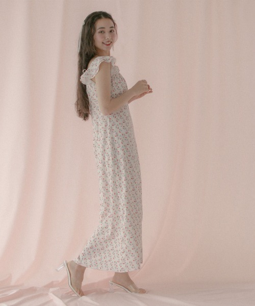 Cath Kidston(キャスキッドソン)の「ラッフルスリーブドレス Floating Cherry(ワンピース・レディース・アイボリー・M/S)」の4枚目の写真