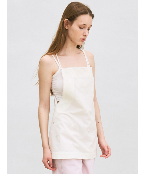 le(ル)の「embroidered apron (light yellow)(シャツ/ブラウス・レディース・その他・FREE)」の1枚目の写真