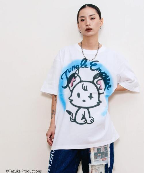 ROYAL FLASH（ロイヤルフラッシュ）の「guernika/ゲルニカ/【SHINICHIROINUI × Tezuka world】Thumb Doll Spray Tshirt レオ（Tシャツ/カットソー・メンズ・ホワイト・2XL/M/L/XL）」の3枚目の写真