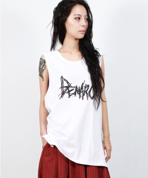 DEMARC(ドゥマーク)の「rough text-logo boxy sleeveless - White(Tシャツ/カットソー・レディース・その他・MEDIUM/LARGE)」の6枚目の写真