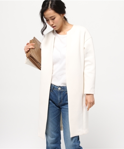 LOUNGEDRESS(ラウンジドレス)の「ボンディングコート(その他アウター・レディース・ホワイト/ネイビー・フリ-)」の2枚目の写真
