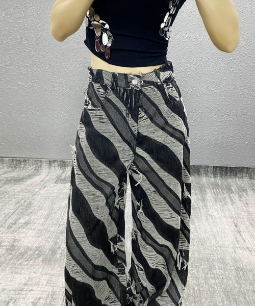 REBALANCE(リバランス)の「フリンジデニム(デニムパンツ・レディース・A・X-LARGE/LARGE/MEDIUM)」の5枚目の写真