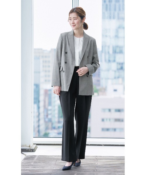 AOYAMA(アオヤマ)の「フレアスリーブブラウス【涼】【半袖】ストレッチ素材を使用したエレガントなフレア袖ブラウス(シャツ/ブラウス・レディース・ネイビー/ホワイト・M/L)」の5枚目の写真
