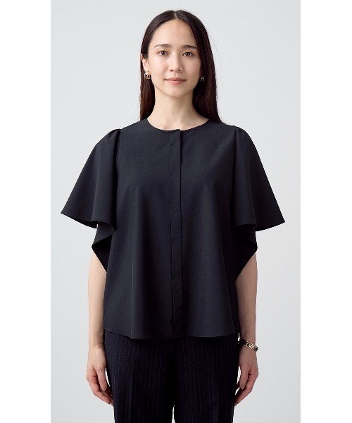 AOYAMA(アオヤマ)の「フレアスリーブブラウス【涼】【半袖】ストレッチ素材を使用したエレガントなフレア袖ブラウス(シャツ/ブラウス・レディース・ネイビー/ホワイト・M/L)」の10枚目の写真